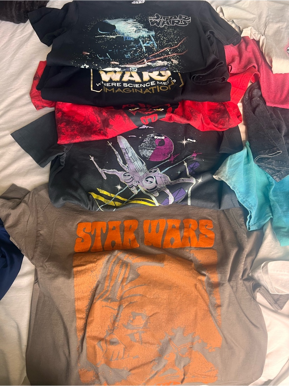 Star War' Women’s Sm/med total 8 Graphic Tee